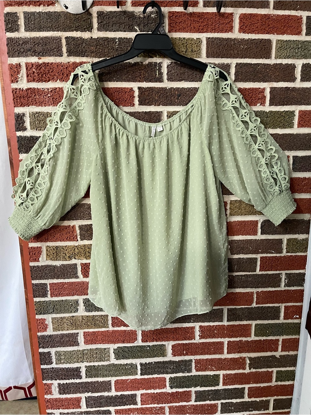Cato Light Sage Cold-Shoulder Swiss Dot Blouse with Lace Trim